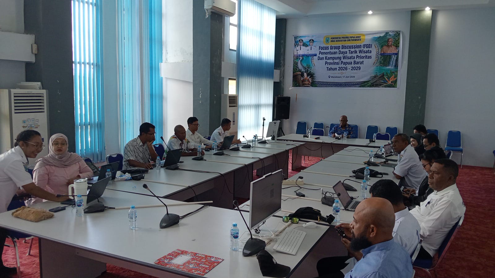 Disbudpar Papua Barat Gelar FGD Penetapan DTW dan Kampung  Wisata Prioritas  2026–2029