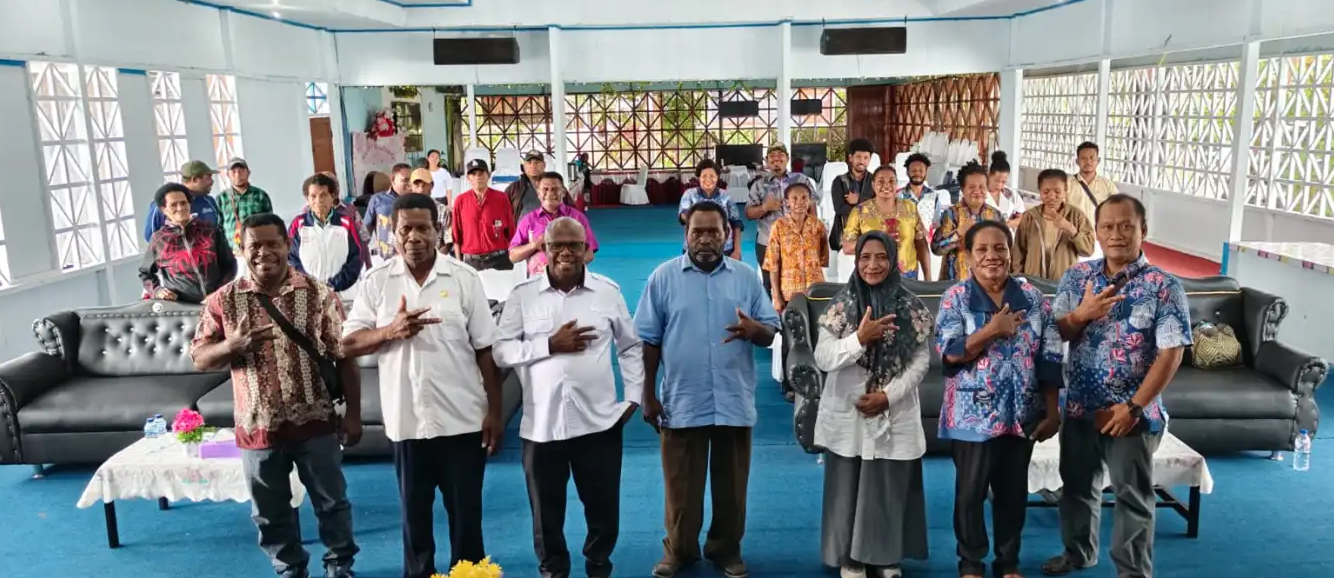 DISBUDPAR Papua Barat Gelar Pembinaan Lembaga Adat di Kaimana 